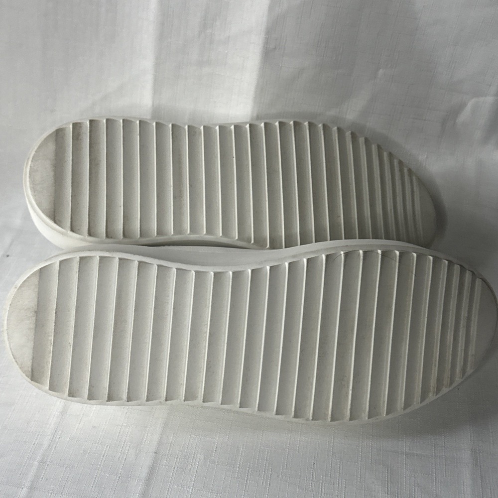Women's Steve Madden Catcher White Sneaker‎ Size 7.5 M NWOB - Picture 6 of 6